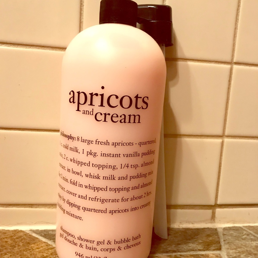 Philosophy 32oz-Apricots & Cream Shampoo w/pump